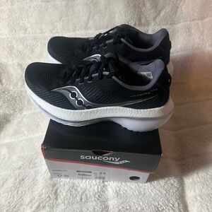 Saucony Mens Kinvara Pro S20847-10 Black Running Shoes Sneakers Size 9.5 Ne✔️